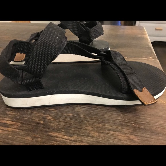 Roots Tofino Sandal size 7 (Teva style) - Picture 3 of 6